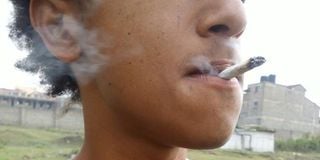Smoking bhang