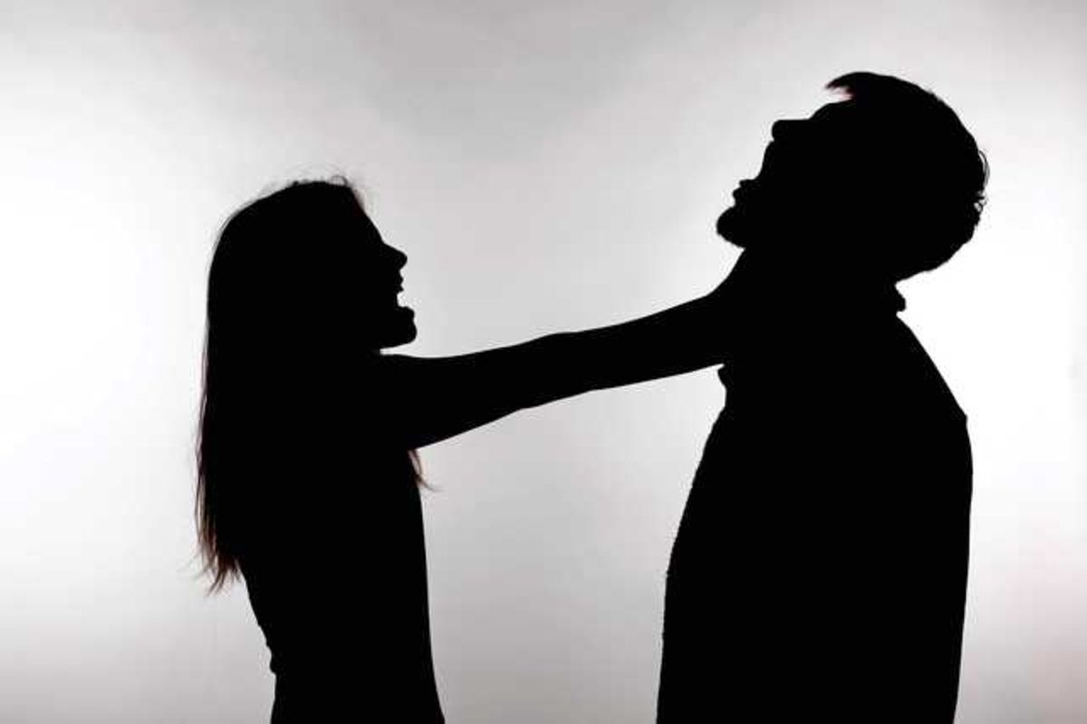 Насилие в семье силуэт