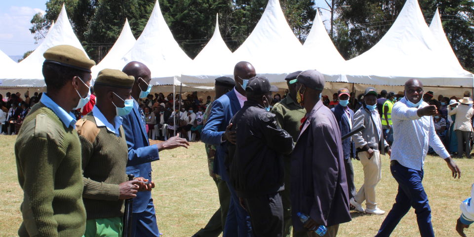 Chaos erupts at Nyandarua MCA's burial as politicians ...