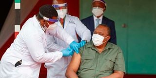 Covid-19 vaccine Uhuru Kenyatta