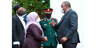 President Uhuru Kenyatta, President Samia Suluhu Hassan