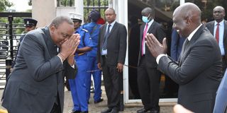 President Uhuru Kenyatta received by Deputy President William Ruto kibaki