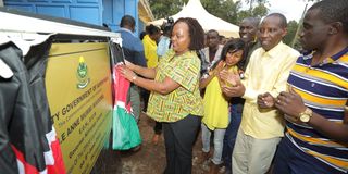 Kirinyaga Governor Anne Waiguru opens Kiaumbui Dispensary.