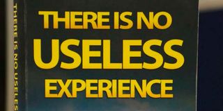 The cover of the book ‘’There is no useless experience ‘’ by Levi Kones. 