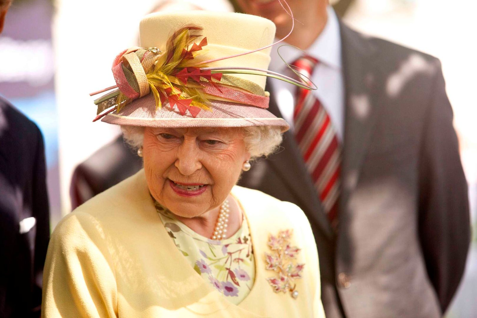 Queen Elizabeth II Dance with Ghana's President  The Queen and her  relationship with Ghana 