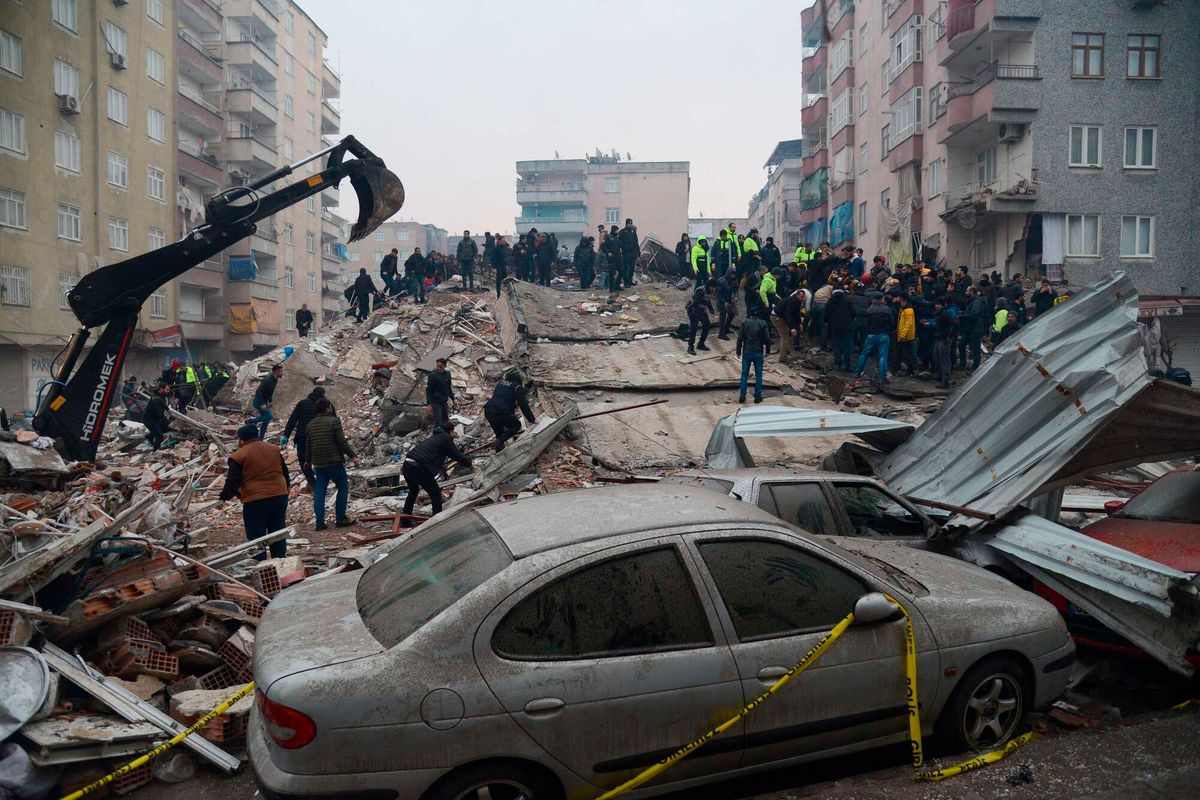 Death toll after major quake climbs to more than 2,300 in Turkey, Syria
