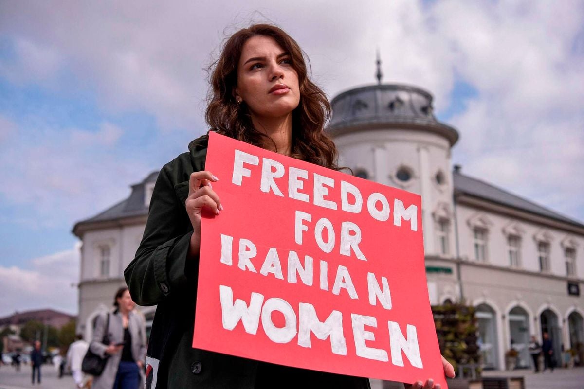 Iran orders arrest of women allegedly attacked for not wearing hijab
