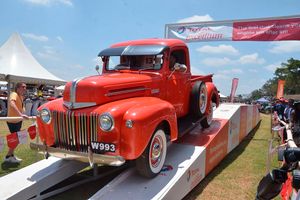 1947 Ford V8 pick-up