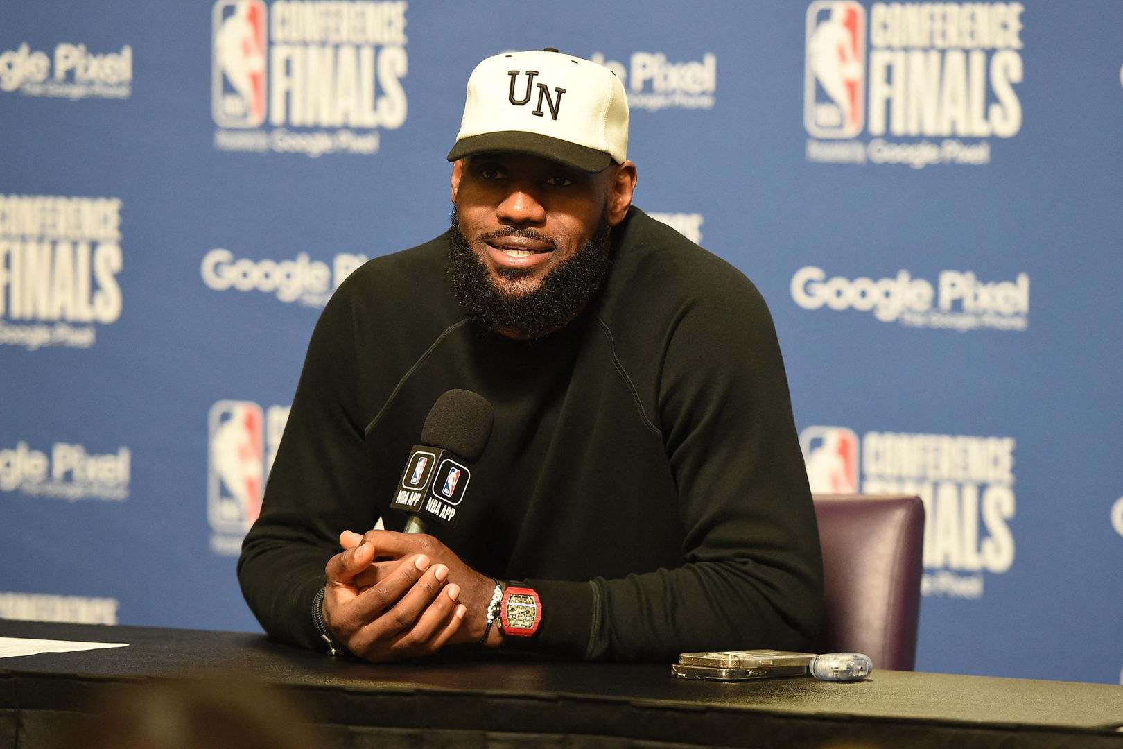 LeBron James mulling retirement after Lakers exit