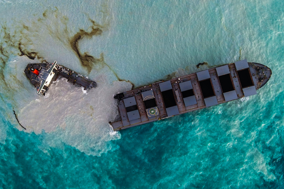 Ocean likely to be polluted by 23bn litres of oil from shipwrecks