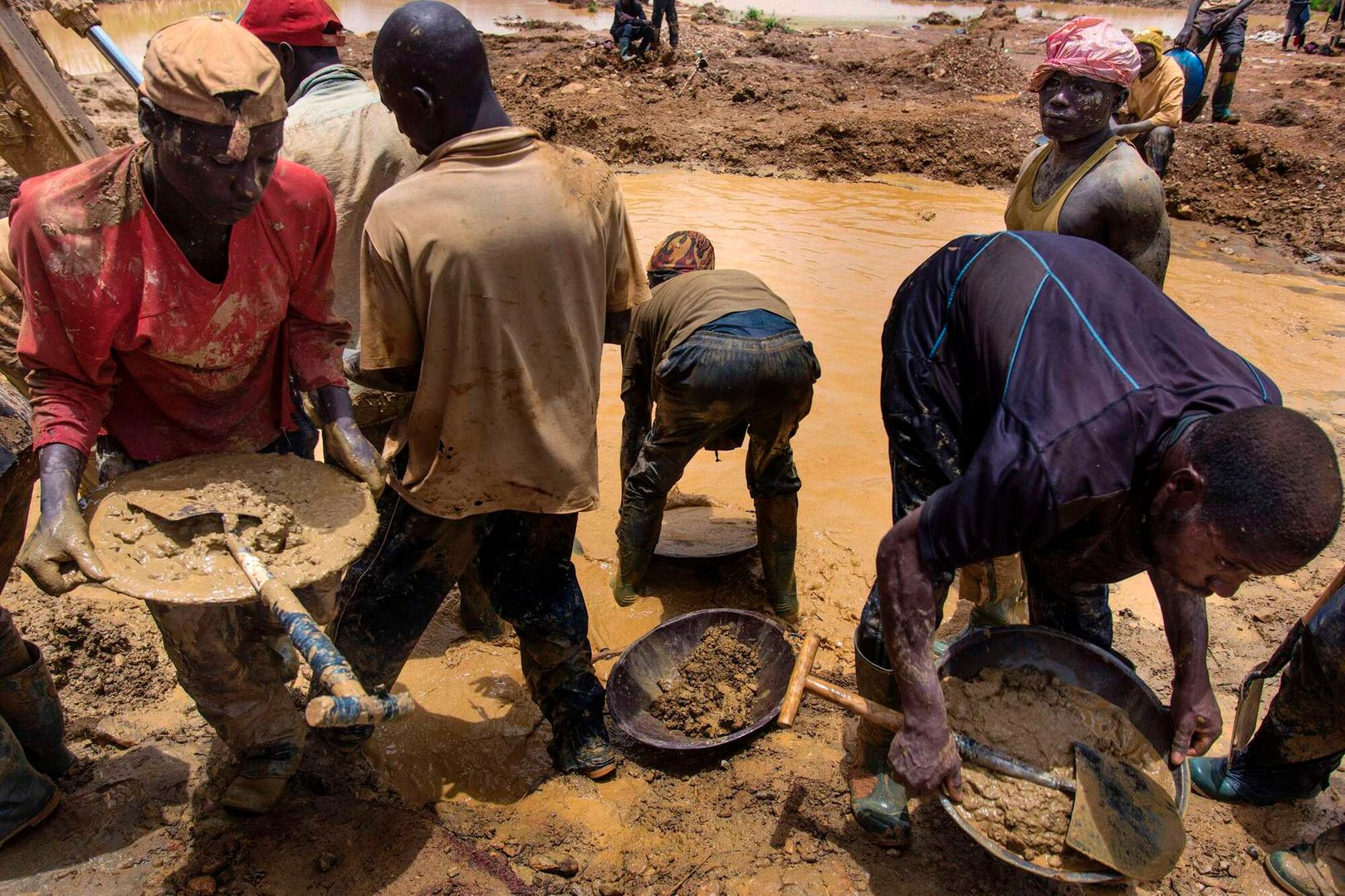 Photos: DR Congo's faltering fight against illegal cobalt mines, Mining  News