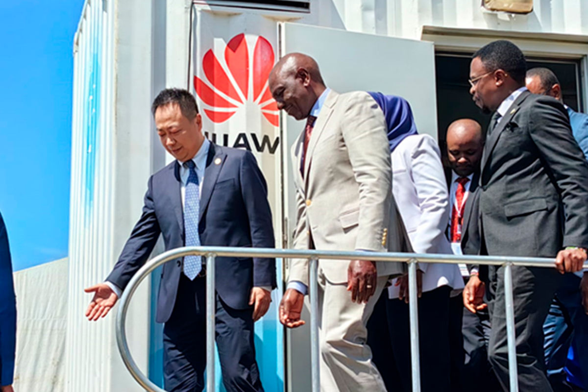 President Ruto visits DigiTruck to witness digital innovations at the grassroots