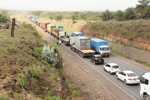 Heavy traffic along Northern corridor between Nakuru and Naivasha 