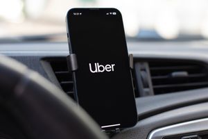 uber phone car dashboard