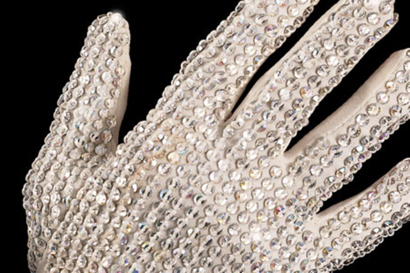Michael Jackson glove sells for $49,000